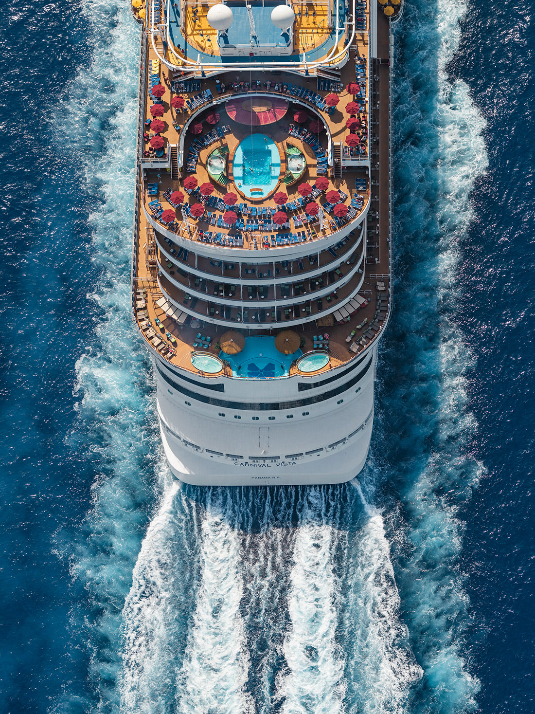 AV Cruiseship 004