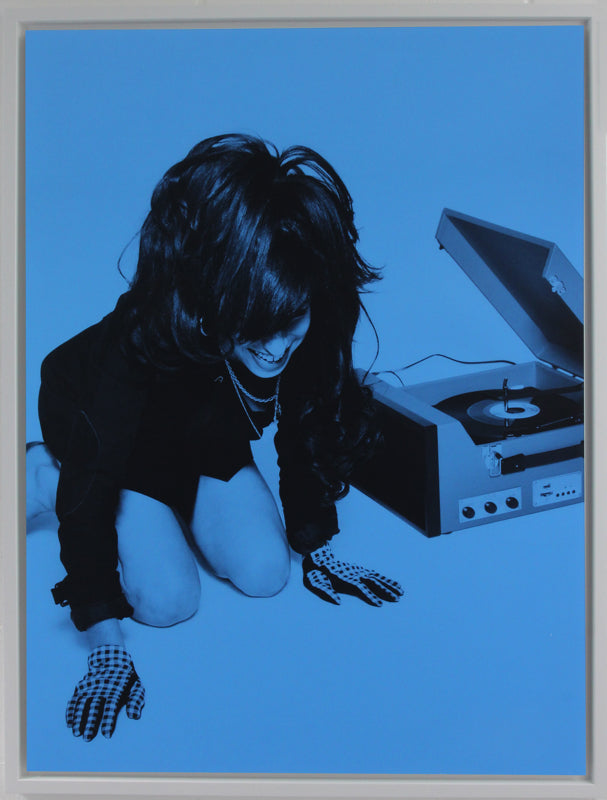 Amy Winehouse Spinning records London, 2010
