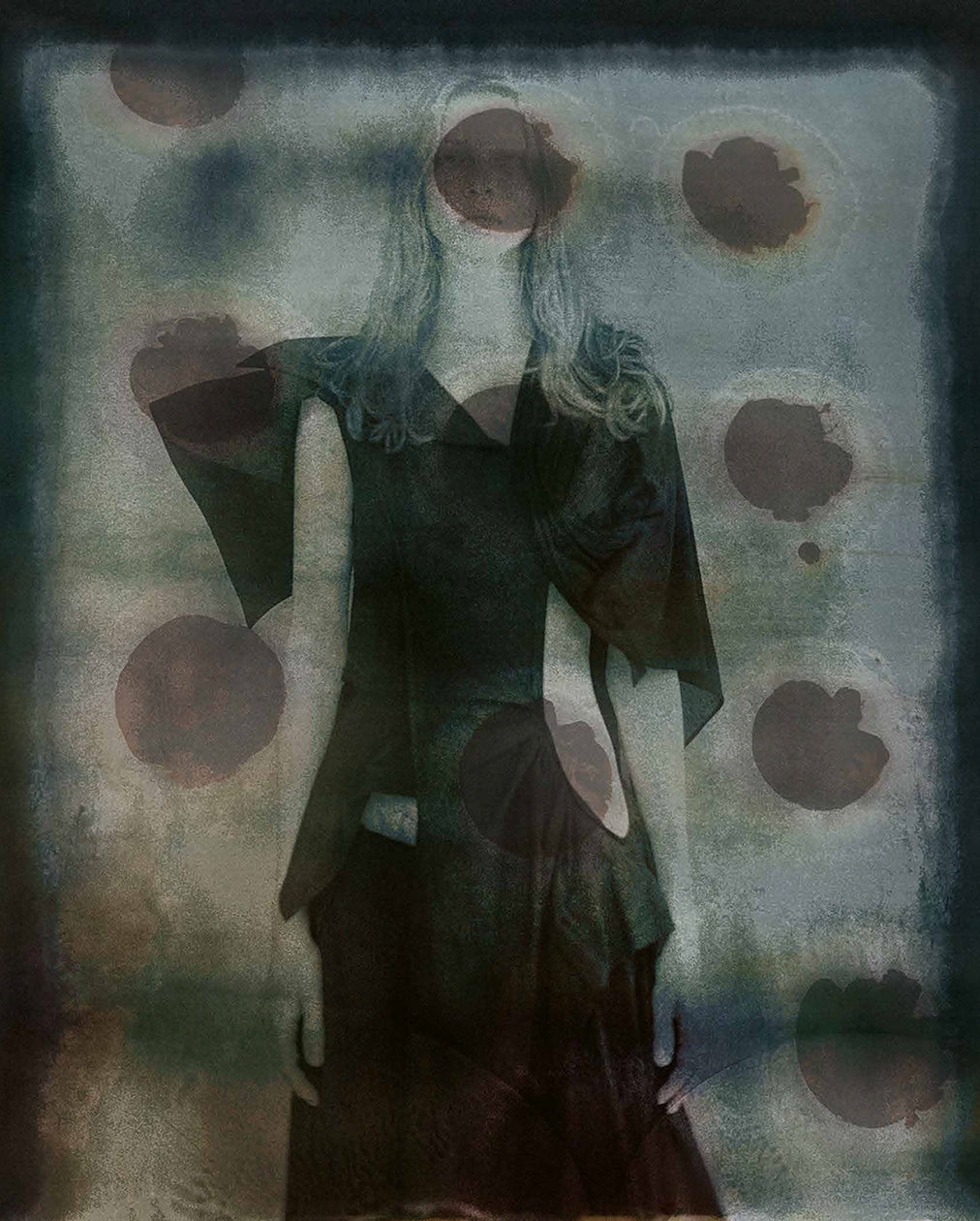 Dots “Women in the Flow”